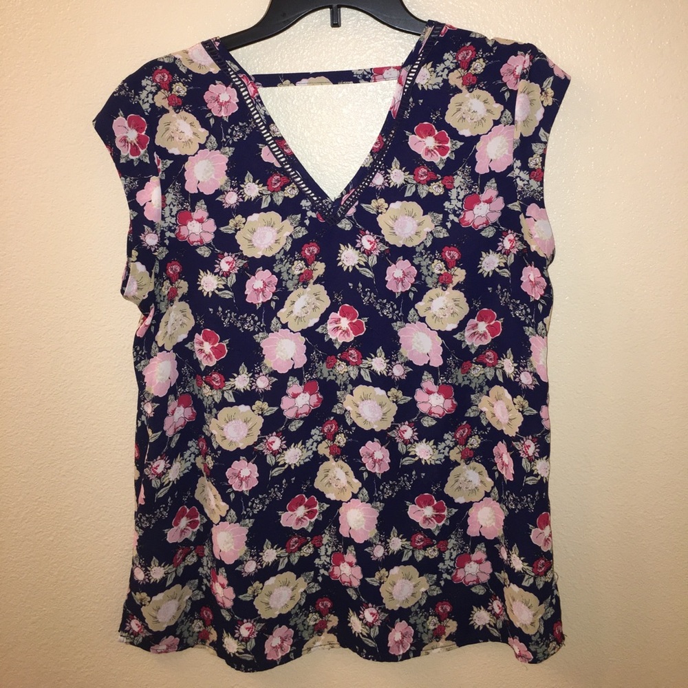 NORDSTROM DR2 FLOWERED SHORT SLEEVE TOP
